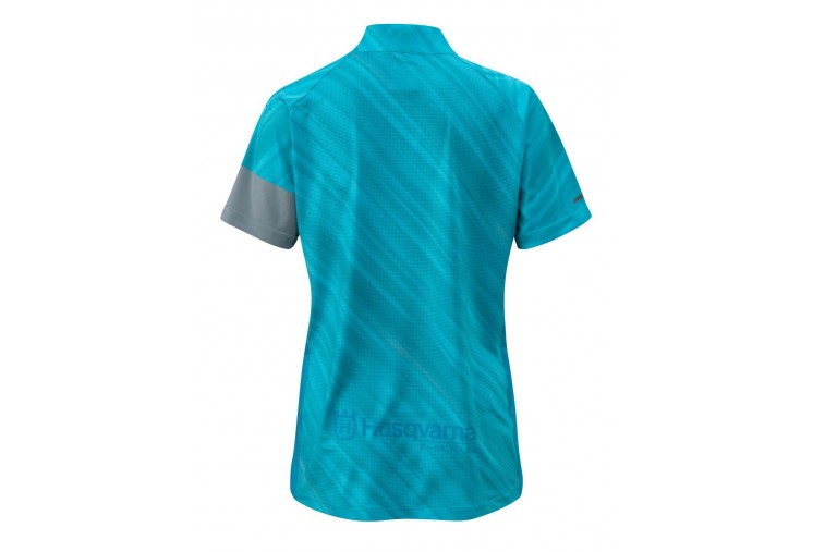 Woman discover jersey 1/2